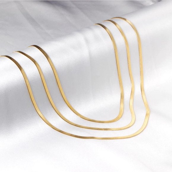 Necklace Gold Tone Flat Snake Chains Three Layer Multilayer Women Teens - Picture 4 of 4